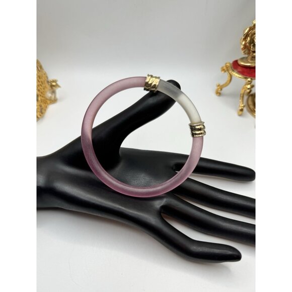Vintage Frosted Lucite Bangle Bracelets Pink Clear And Pink Whit Metal Accent - Picture 4 of 9